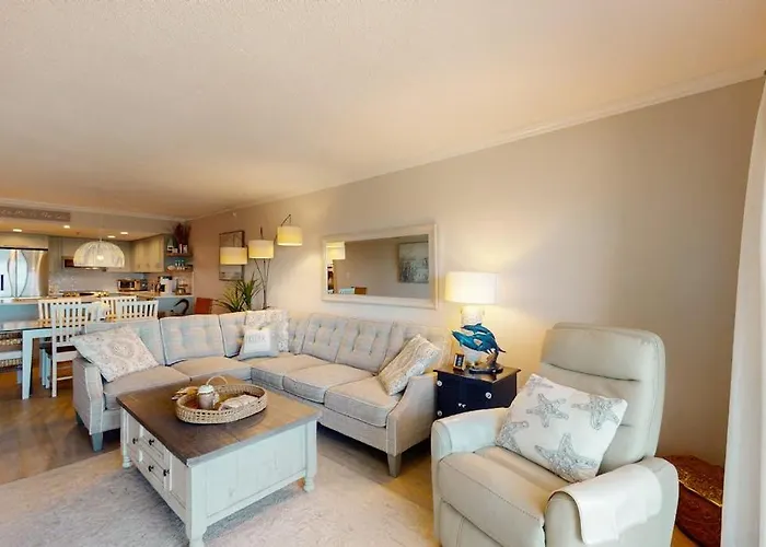 Luxury Beachfront Condo With Shared Indoor & Outdoor Pools Free Wifi & Ocean Views