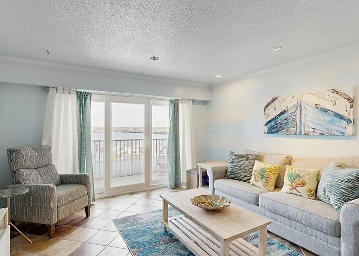 Charming Waterfront Condo With Pool Access And Private Balcony Views