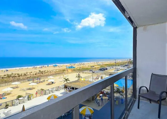 Joyful Beachfront Condo With Balcony Pools Gym Game Room & Ac
