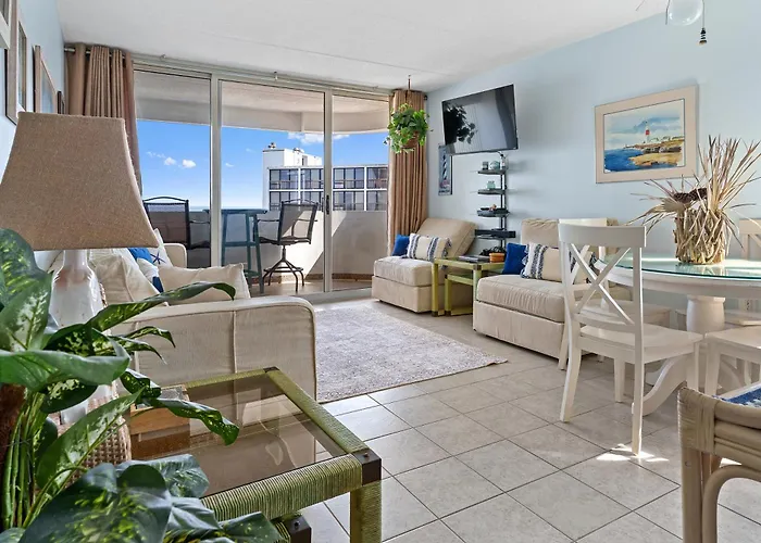 Oceanfront Atlantis Condo W Open Balcony & Bay Sunset Views