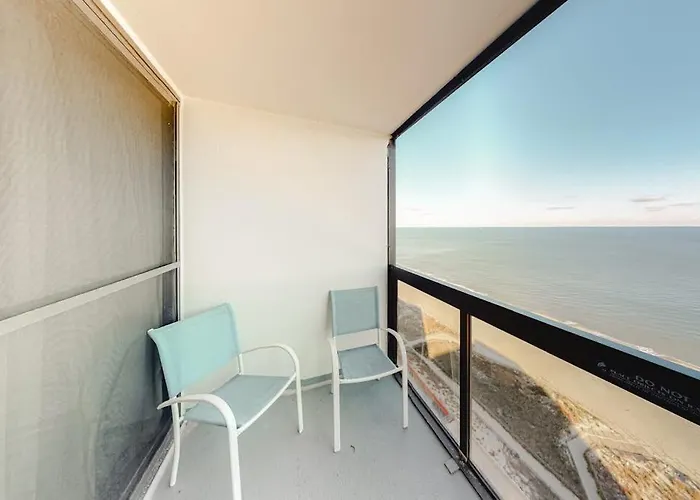 Elegant Beachfront Condo With Balcony Washer & Dryer Ac Pools Sauna & Gym