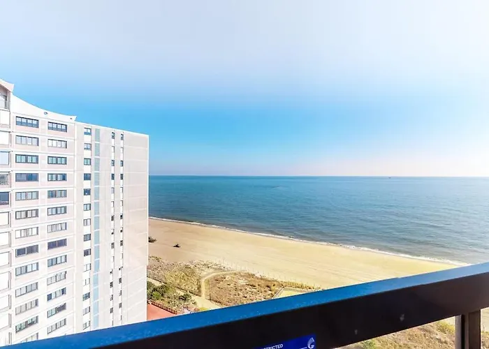 Waterfront Condo With Balcony Washer & Dryer Pools & Gym