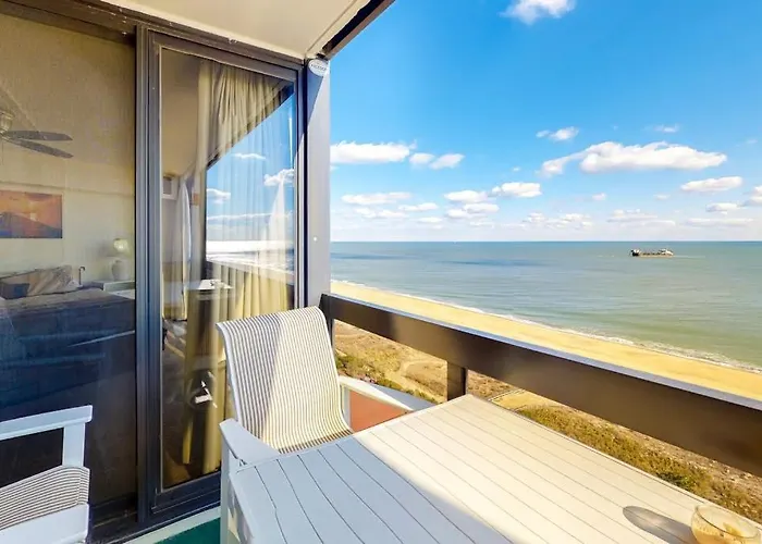 Affordable Condo With Furnished Balcony Water Views & Pools
