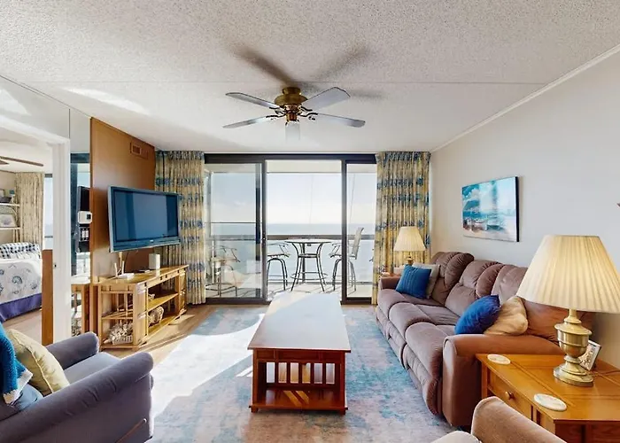 Incredible & Affordable Condo With Beachfront Location Pools & Gym