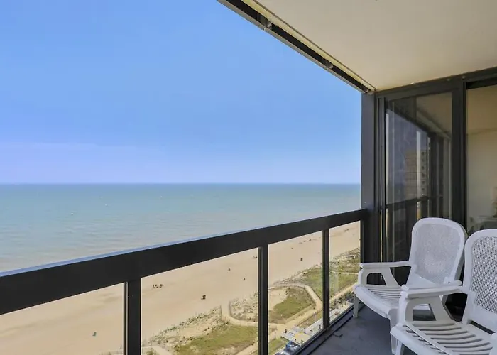 Affordable & Convenient Beachfront Condo With Balcony Pools & Gym