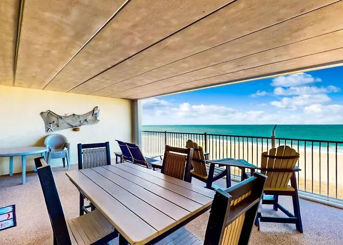 Charming Condo Right On The Beach With Shared Pool Free Wifi Private Washer & Dryer