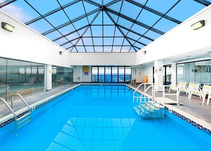 Beautiful Condo In Oceanfront Complex Featuring Pools