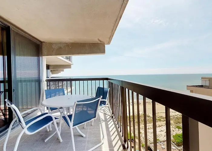Astounding Beach Condo With Balcony Pools Gym Game Room & Tennis