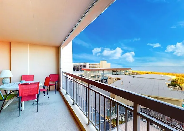 Condo In An Oceanfront Building With Balcony Ac Wifi & Shared Pool & Tennis