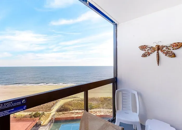 Great Condo With Angled Ocean Views Balcony Washer & Dryer & Pools