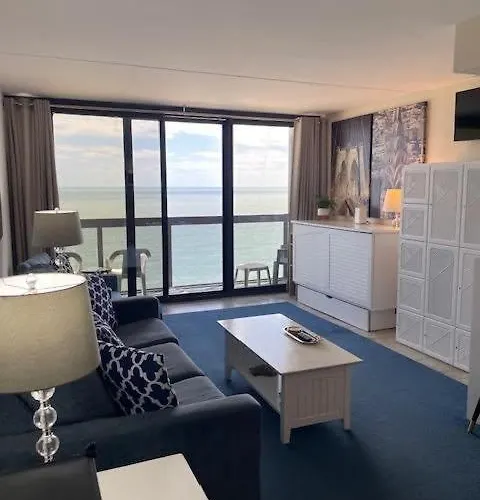 Beachfront Studio With Balcony Washer & Dryer Pools & Gym