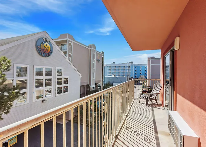 Americana Motor Inn On Boardwalk