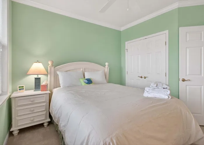 6 Sunset Island Drive -