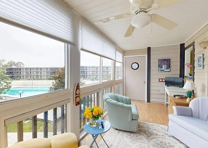 Coastal Comfort In The Heart Of Midtown Ocean City